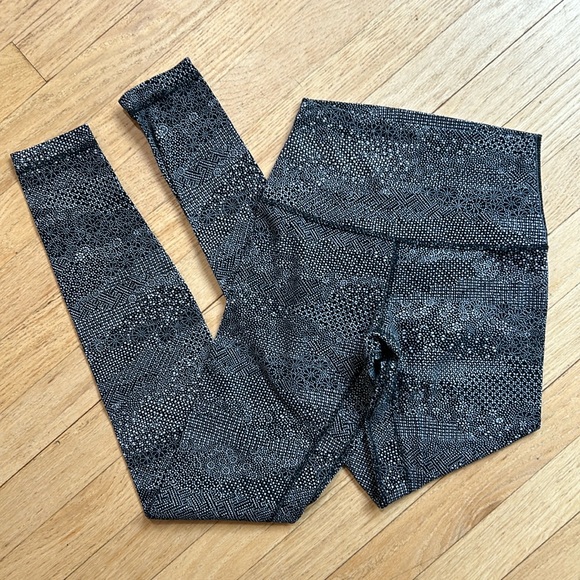 Lululemon Leggings - Picture 1 of 7